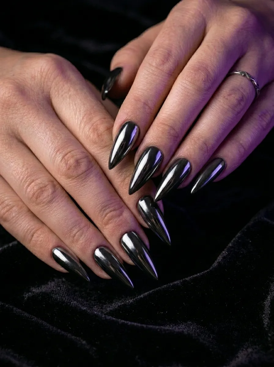 Black Chrome Mirror Nails